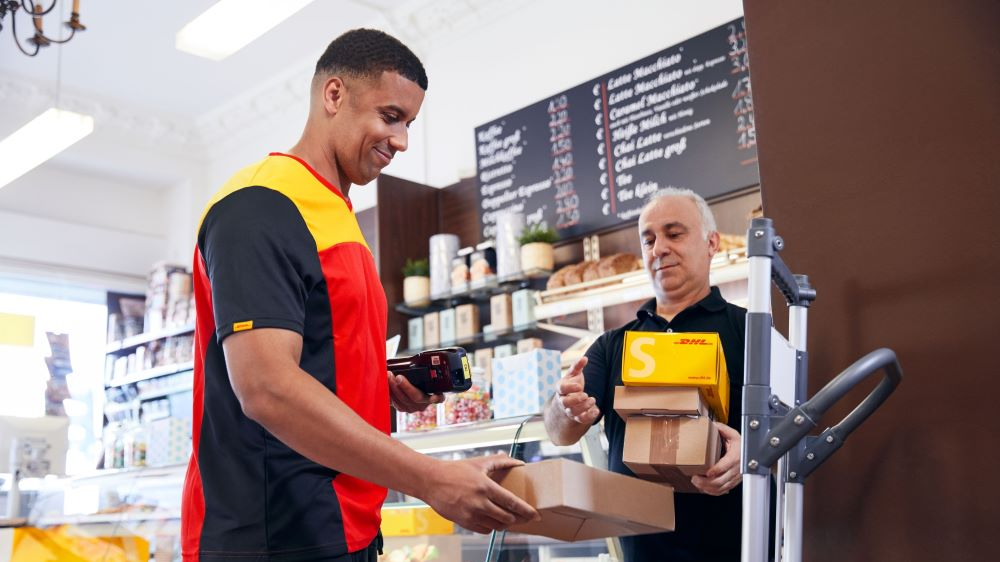 DHL eCommerce ServicePoint SWINDON